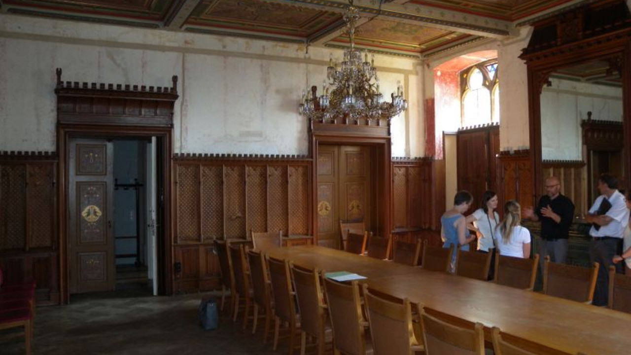 Abstimmung der denkmalpflegerisch-restauratorischen Zielsetzung vor Beginn der Maßnahmen © GDKE, Landesdenkmalpflege, M. Hammer 