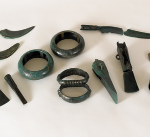 Großer Weihehort aus Bronzeschmuck und -gerät vom Hohenberg (ca. 9. Jh. v. Chr.)