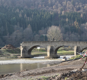 Rech (Kreis-Ahrweiler), historische Brücke, nach der Flutkatastrophe 2021 © Roswitha Kaiser, GDKE, Landesdenkmalpflege