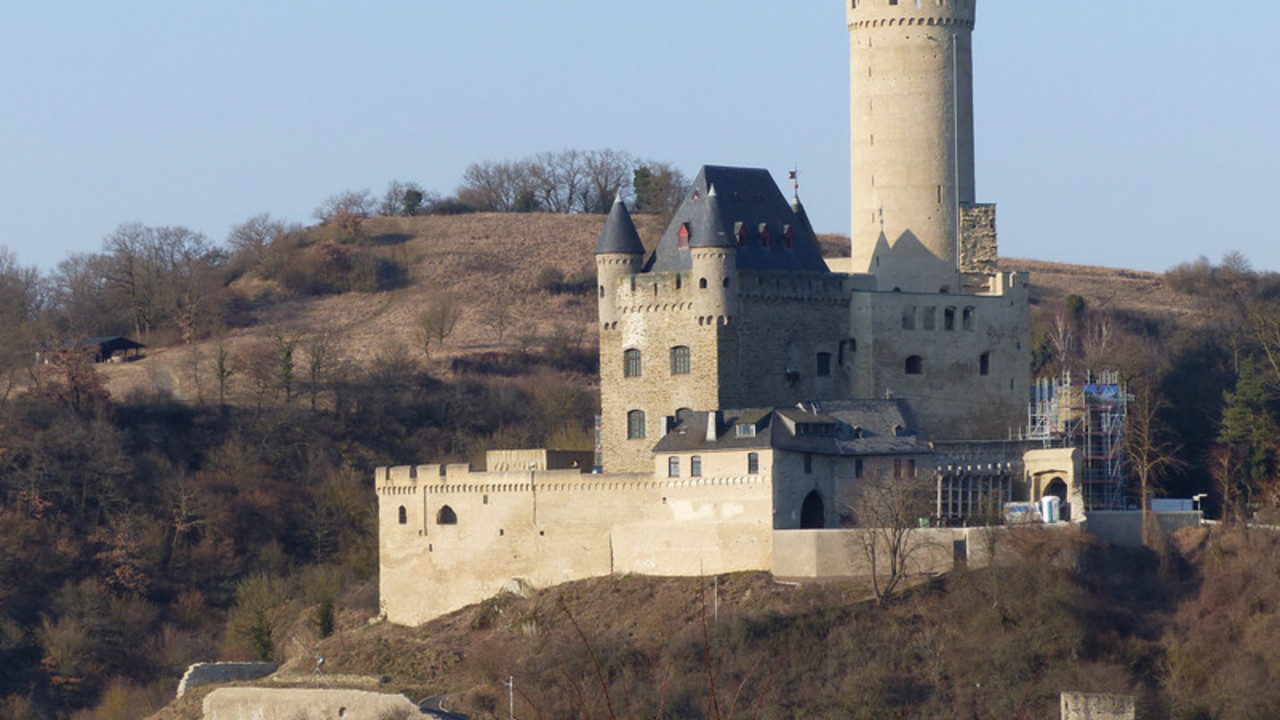 Burg Schwalbach oberhalb von Burgschwalbach, 2018 © Jutta Hundhausen Burg Schwalbach oberhalb von Burgschwalbach, 2018 © Jutta Hundhausen