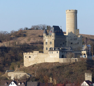 Burg Schwalbach oberhalb von Burgschwalbach, 2018 © Jutta Hundhausen