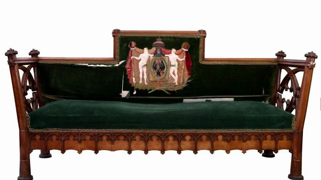 Die neugotische Sofabank von Burg Rheinstein bei Trechtingshausen © Jutta Wascke, GDKE, Burgen Schlösser Altertümer