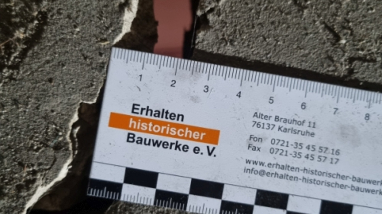 Worms, Synagoge, Mauerwerksriss © Fabian Hins