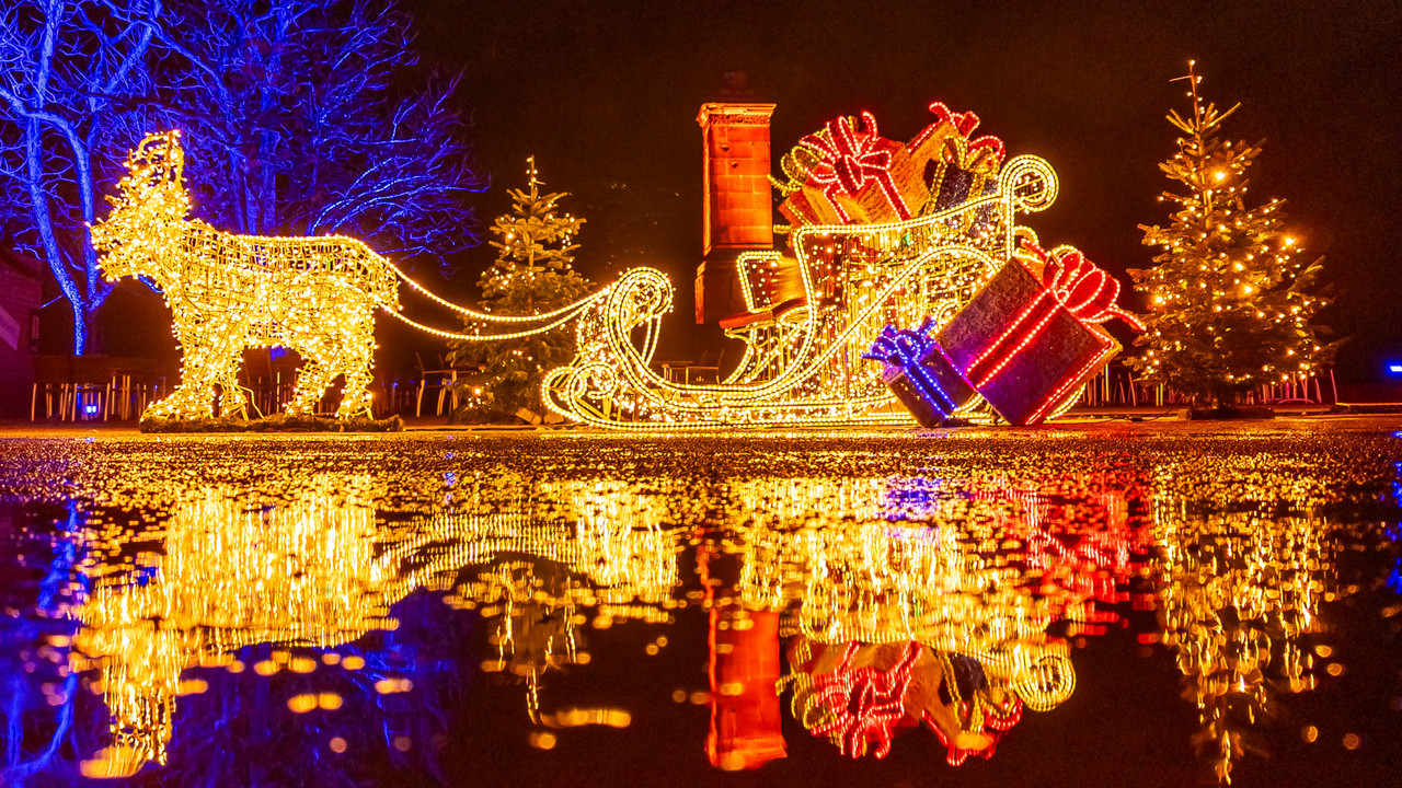 Weihnachtliche Lichtinstallation