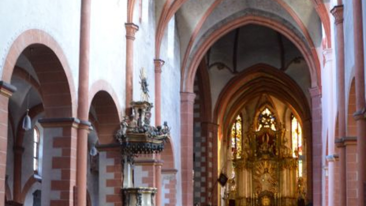Klosterkirche Arnstein, Inneres von Westen © GDKE, Landesdenkmalpflege, G. P. Karn Klosterkirche Arnstein, Inneres von Westen © GDKE, Landesdenkmalpflege, G. P. Karn