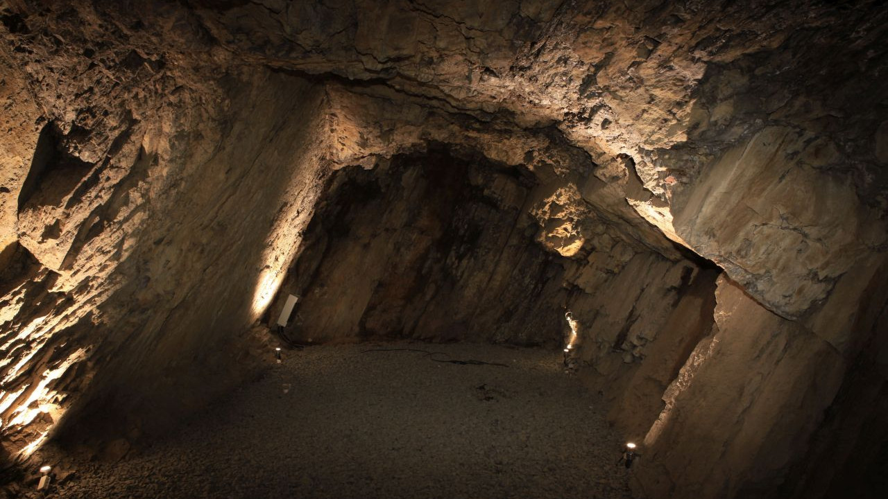 Blick in den Felsenbunker